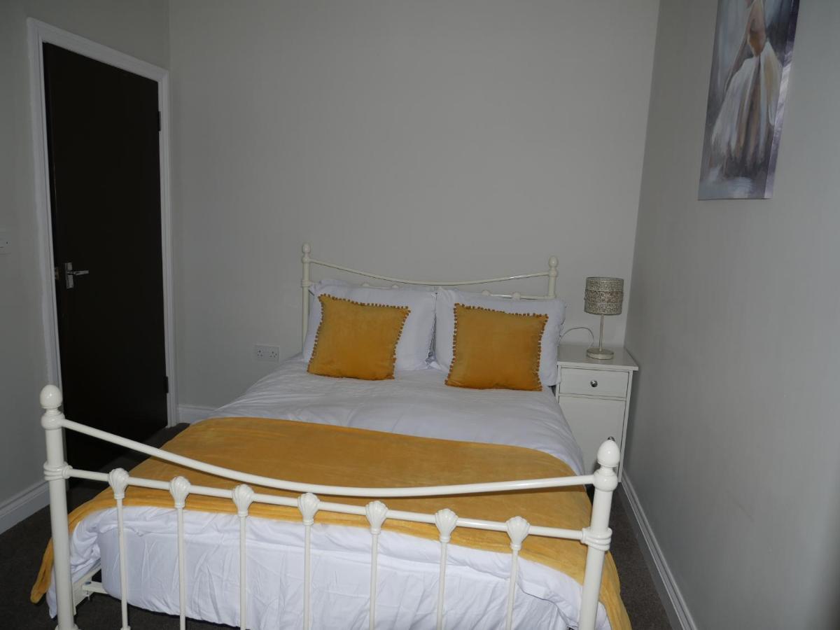 Cosy Two Bedroom Apartment Bishop Auckland Dış mekan fotoğraf