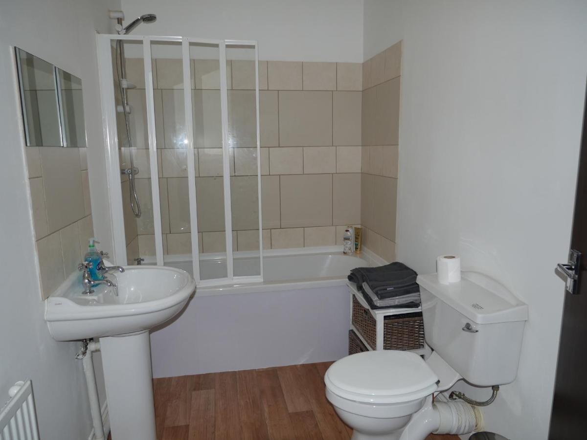 Cosy Two Bedroom Apartment Bishop Auckland Dış mekan fotoğraf