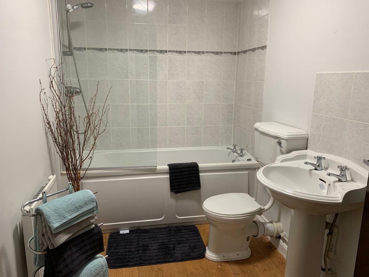 Cosy Two Bedroom Apartment Bishop Auckland Dış mekan fotoğraf